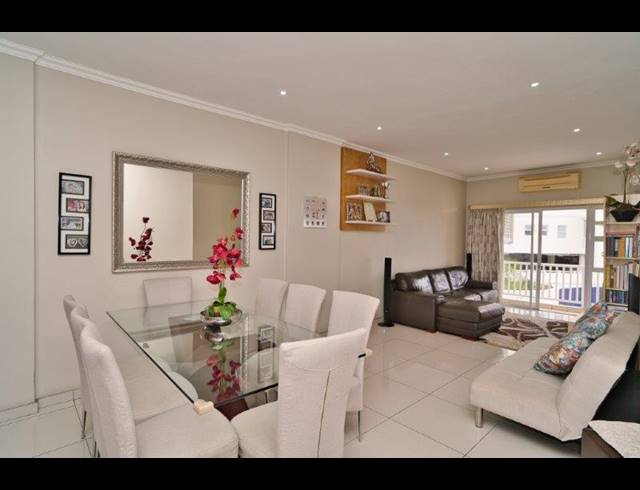 3 BEDROOM APARTMENT FOR SALE IN LA LUCIA
